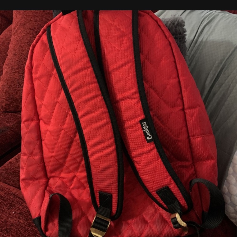 Red cookies smell proof back back